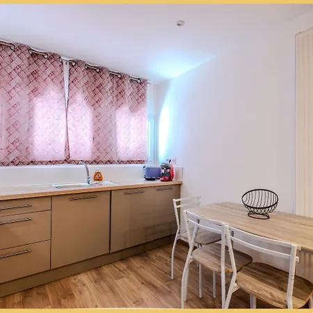 Chez Therese T3 *